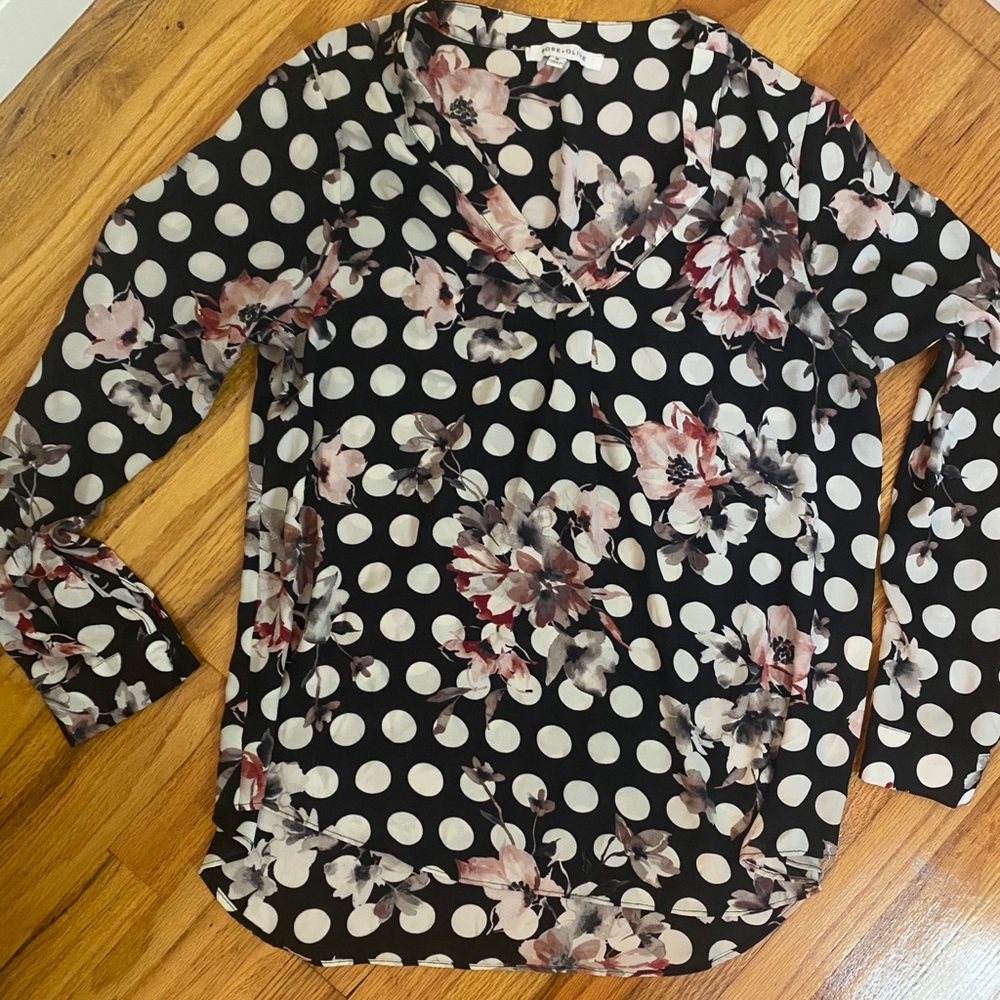 Black and White Polka Dot Medium V Meck Too